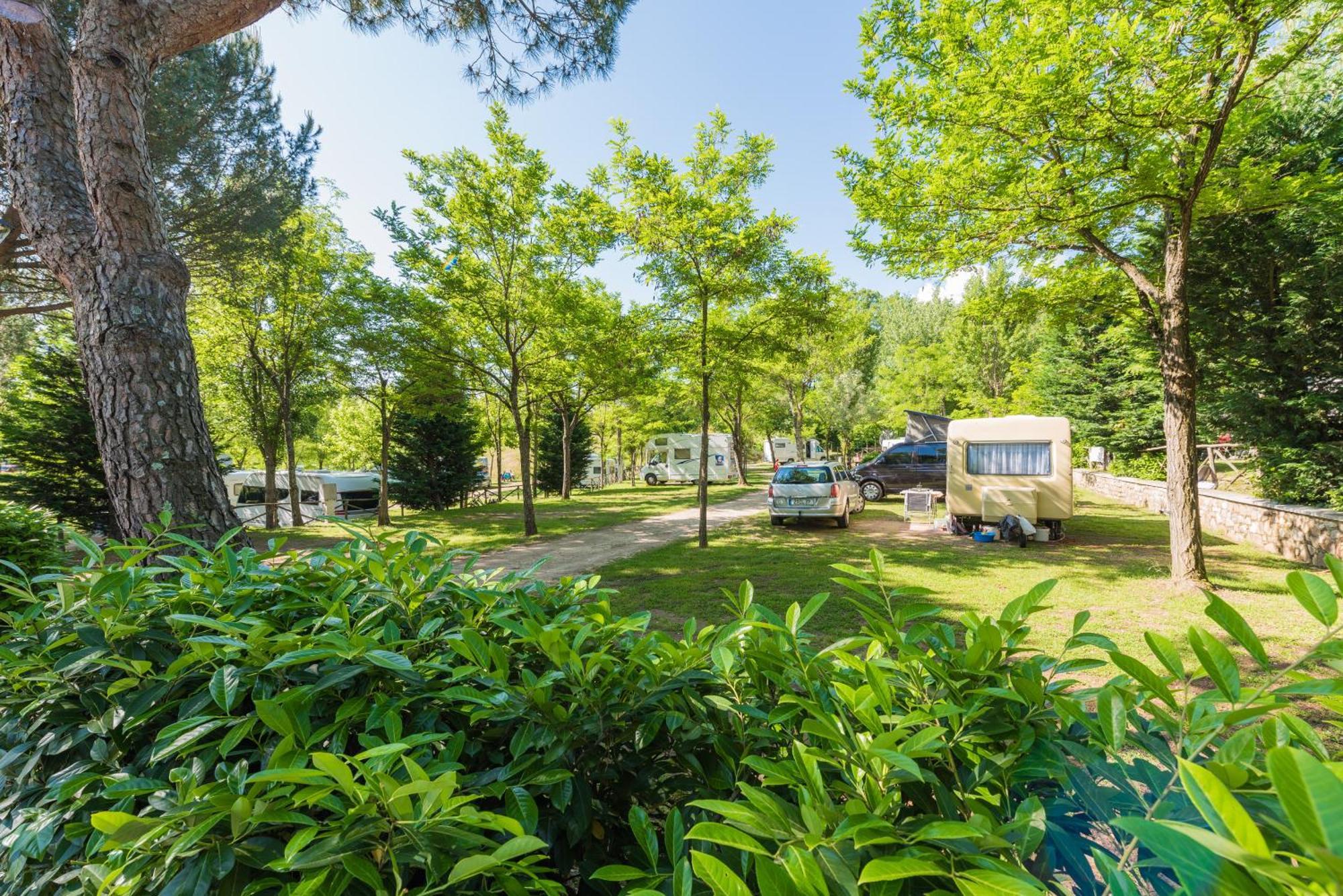 Camping Village Il Poggetto Troghi Exterior foto